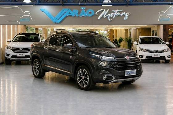 FIAT TORO 2.0 16V TURBO DIESEL VOLCANO 4WD AT9 FIAT TORO 2.0 16V TURBO DIESEL VOLCANO 4WD AT9